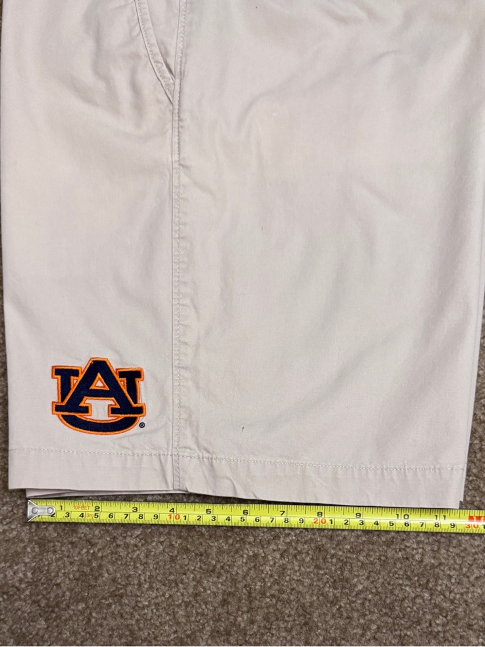 Columbia PFG Men's 34W Khaki Chino 10” Flat-Front Shorts with Auburn Logo - Picture 4 of 10